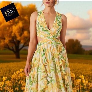 NEW ASTR the Label Women's Noya Floral-Print Open-Back Gown